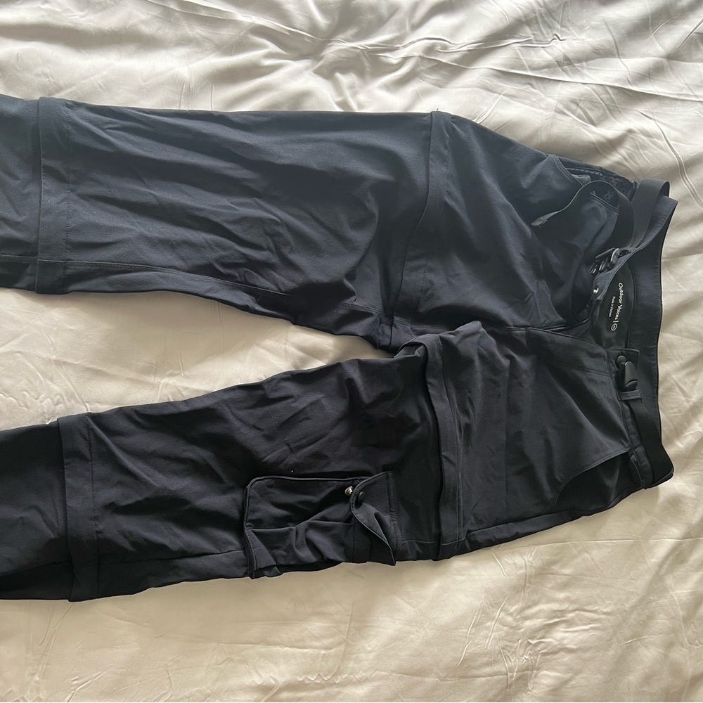 Outdoor Voices Navy Cargo Pants sz. Xs